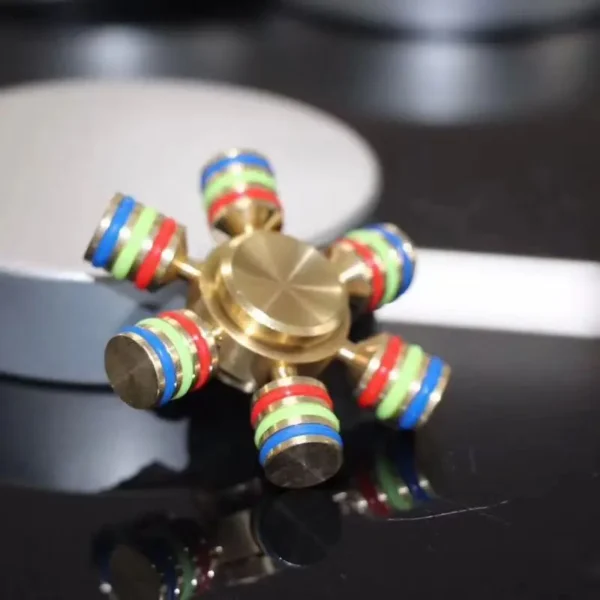 Jouet de Décompression à 6 Bras en Métal pour Adulte et Enfant, Gadget EDC Anti-Anlande Soulignée